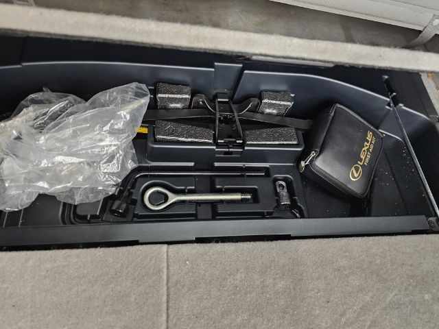 Lexus RX 330 4dr SUV AWD 2005