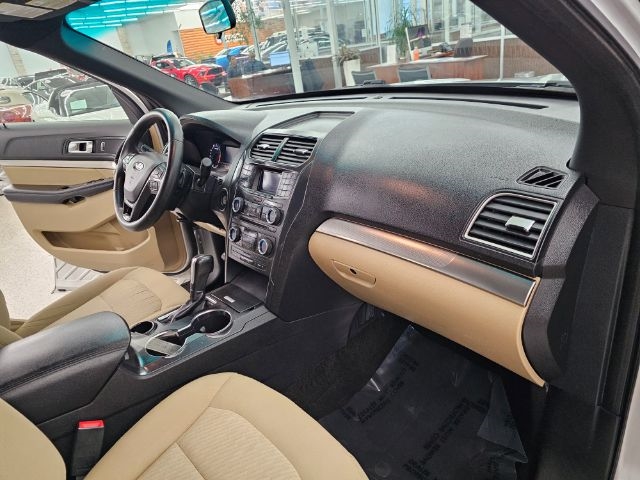 Ford Explorer Base FWD 2017