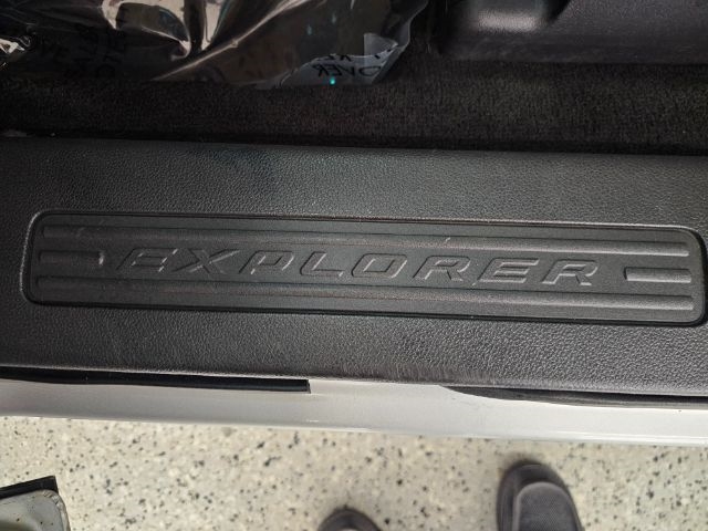 Ford Explorer Base FWD 2017