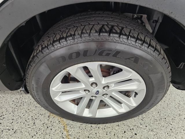 Ford Explorer Base FWD 2017