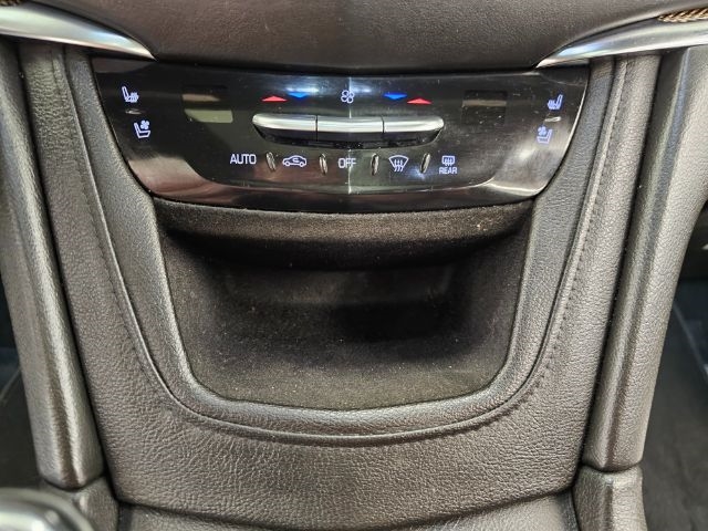 Cadillac XT5 AWD 4dr Platinum 2017