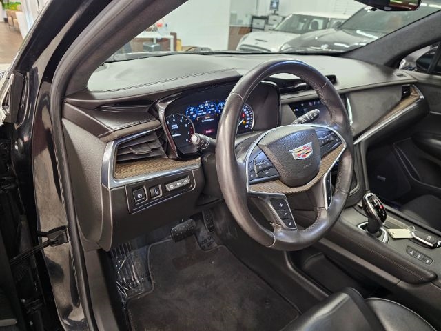 Cadillac XT5 AWD 4dr Platinum 2017