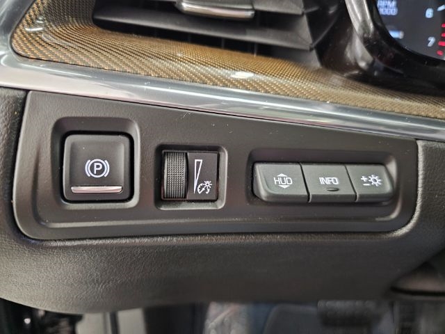 Cadillac XT5 AWD 4dr Platinum 2017