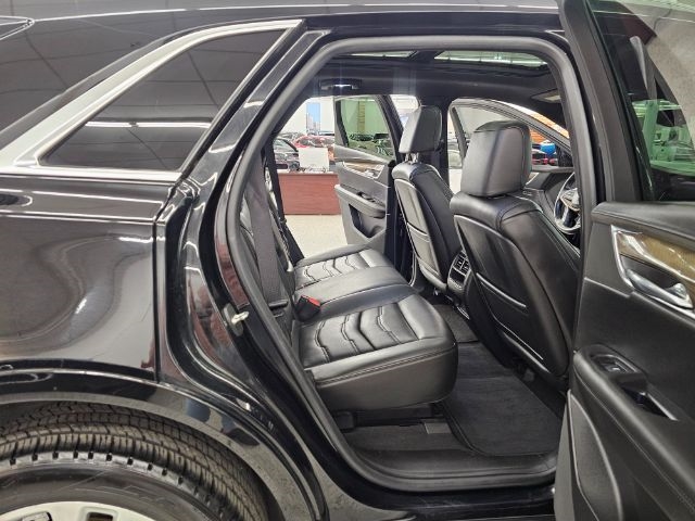 Cadillac XT5 AWD 4dr Platinum 2017