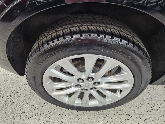 Cadillac XT5 AWD 4dr Platinum 2017