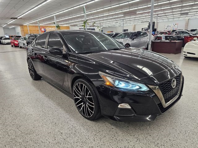 Nissan Altima 2.5 SR Sedan 2019