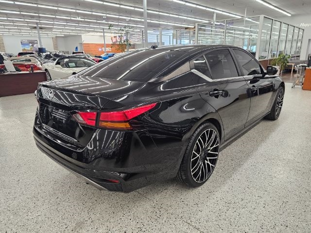 Nissan Altima 2.5 SR Sedan 2019