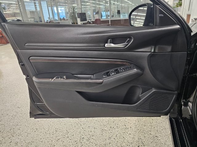 Nissan Altima 2.5 SR Sedan 2019