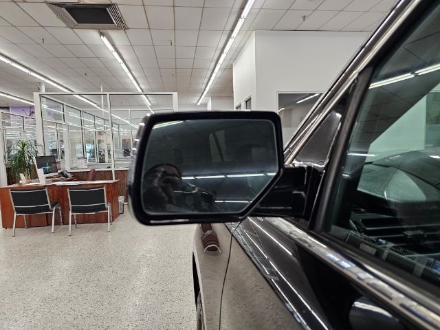 Chevrolet Tahoe 4WD 4dr LT 2019