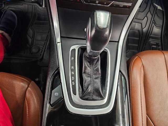 Ford Edge 4dr Titanium AWD 2015