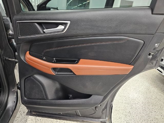 Ford Edge 4dr Titanium AWD 2015