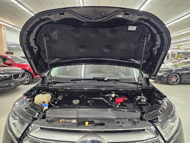 Ford Edge 4dr Titanium AWD 2015