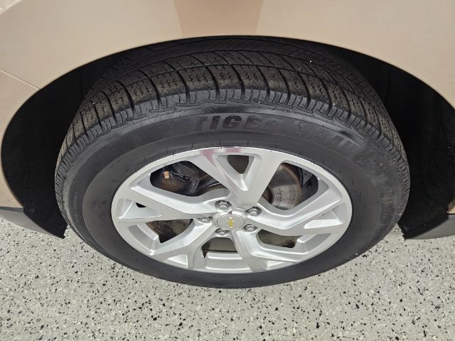 Chevrolet Equinox FWD 4dr LT w/2LT 2018