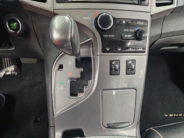 Toyota Venza 4dr Wgn V6 FWD Limited (Natl) 2013