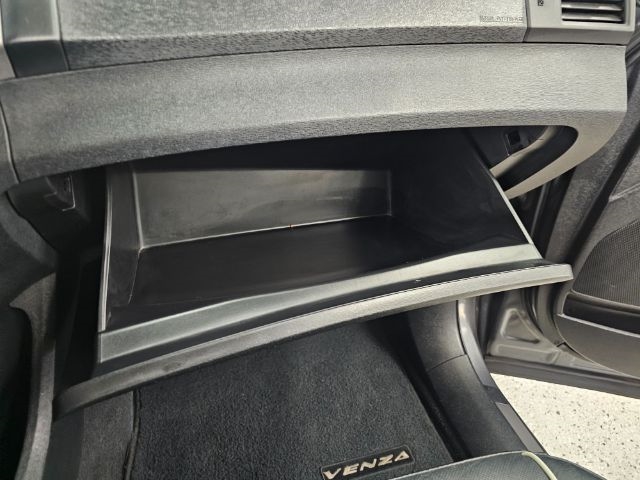 Toyota Venza 4dr Wgn V6 FWD Limited (Natl) 2013