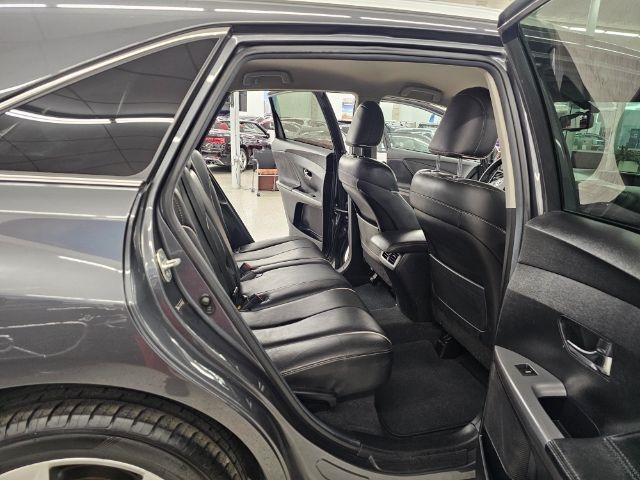 Toyota Venza 4dr Wgn V6 FWD Limited (Natl) 2013