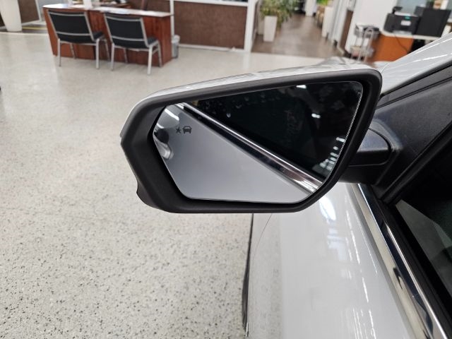 Chevrolet Equinox AWD 4dr LT w/2FL 2019