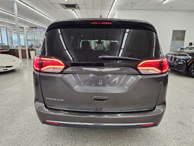 Chrysler Pacifica Touring-L FWD 2017