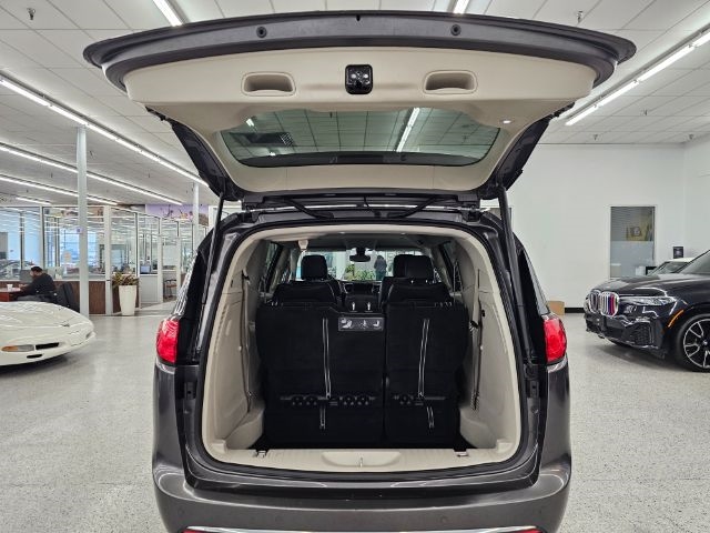 Chrysler Pacifica Touring-L FWD 2017