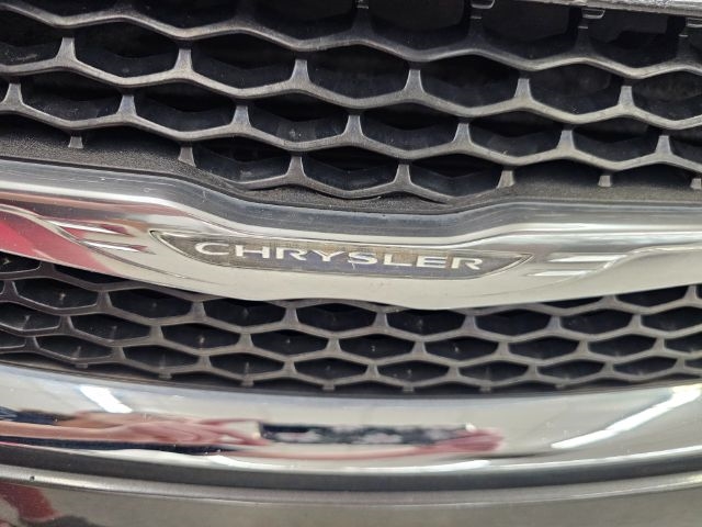 Chrysler Pacifica Touring-L FWD 2017