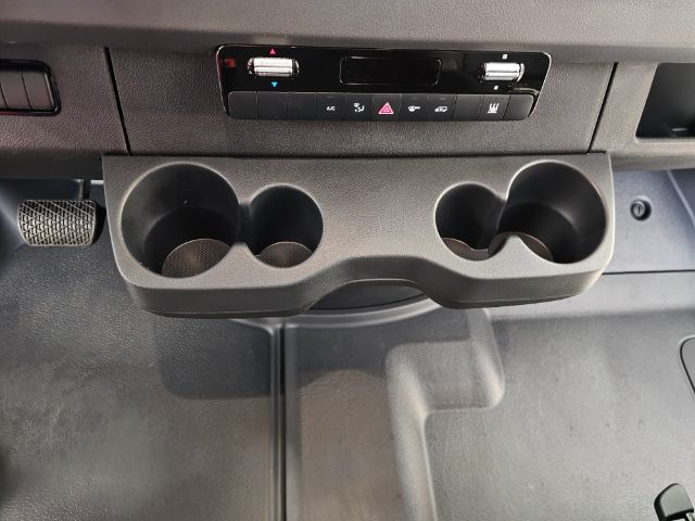 Mercedes-Benz eSprinter Cargo Van 2500 High Roof 170" RWD 2024