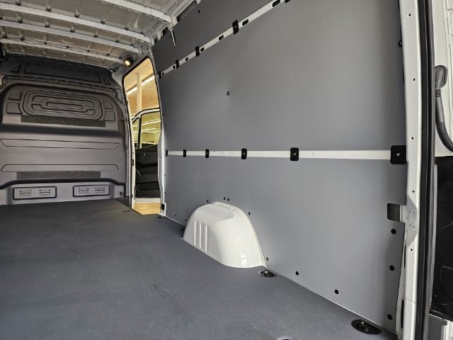 Mercedes-Benz eSprinter Cargo Van 2500 High Roof 170" RWD 2024