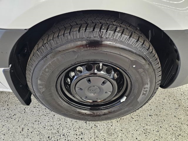 Mercedes-Benz eSprinter Cargo Van 2500 High Roof 170" RWD 2024