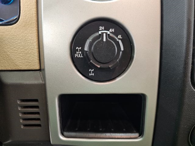 Ford F-150 4WD SuperCrew 145" Platinum 2014