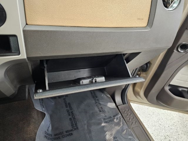 Ford F-150 4WD SuperCrew 145" Platinum 2014