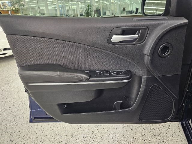 Dodge Charger 4dr Sdn SE RWD 2015