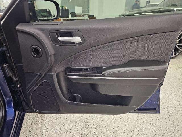 Dodge Charger 4dr Sdn SE RWD 2015