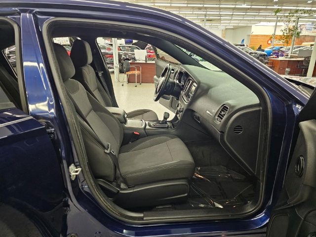 Dodge Charger 4dr Sdn SE RWD 2015