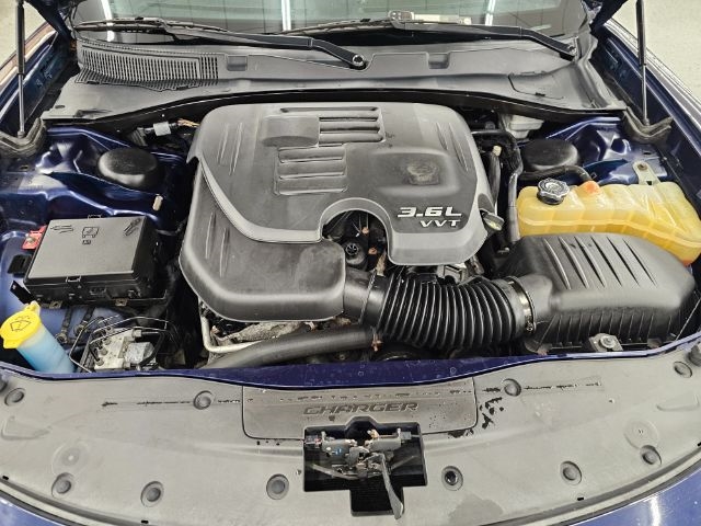 Dodge Charger 4dr Sdn SE RWD 2015