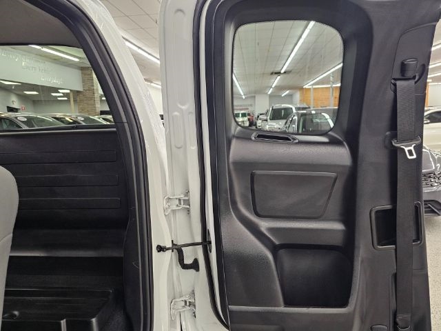 Toyota Tacoma 2WD SR5 Access Cab 6' Bed I4 AT (Natl) 2023