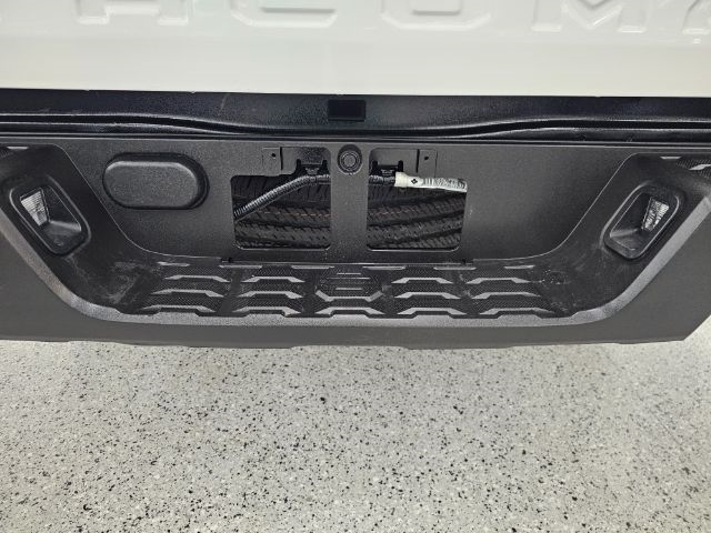 Toyota Tacoma 2WD SR5 Access Cab 6' Bed I4 AT (Natl) 2023