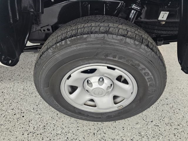 Toyota Tacoma 2WD SR5 Access Cab 6' Bed I4 AT (Natl) 2023