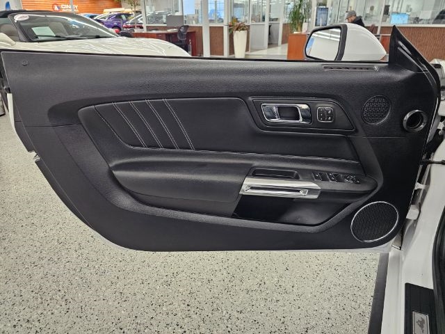 Ford Mustang 2dr Conv GT Premium 2016