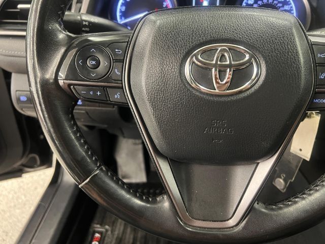 Toyota Camry SE Auto (Natl) 2021