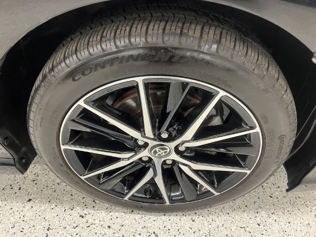 Toyota Camry SE Auto (Natl) 2021