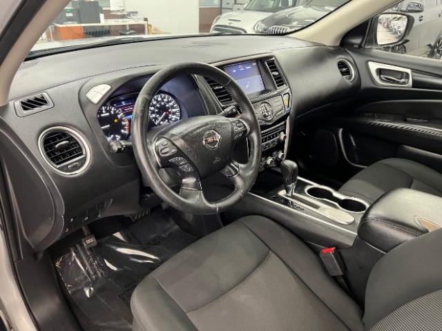 Nissan Pathfinder FWD SV 2020