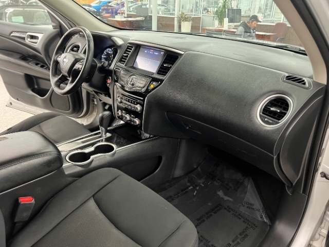 Nissan Pathfinder FWD SV 2020