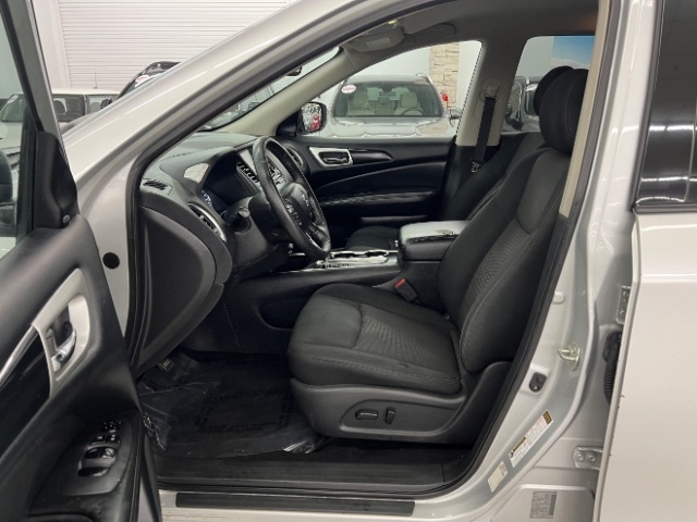 Nissan Pathfinder FWD SV 2020