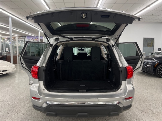 Nissan Pathfinder FWD SV 2020