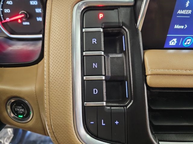 Chevrolet Suburban 4WD 4dr Premier 2021