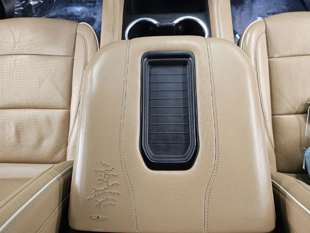 Chevrolet Suburban 4WD 4dr Premier 2021