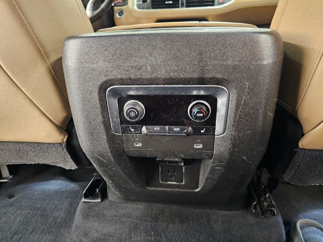 Chevrolet Suburban 4WD 4dr Premier 2021