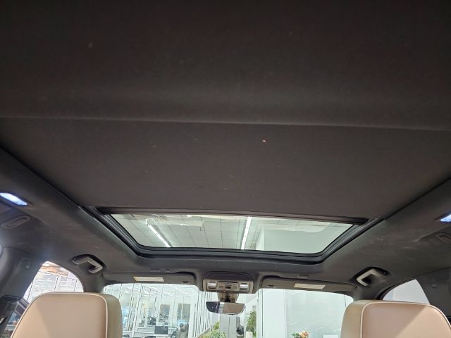 Chevrolet Suburban 4WD 4dr Premier 2021