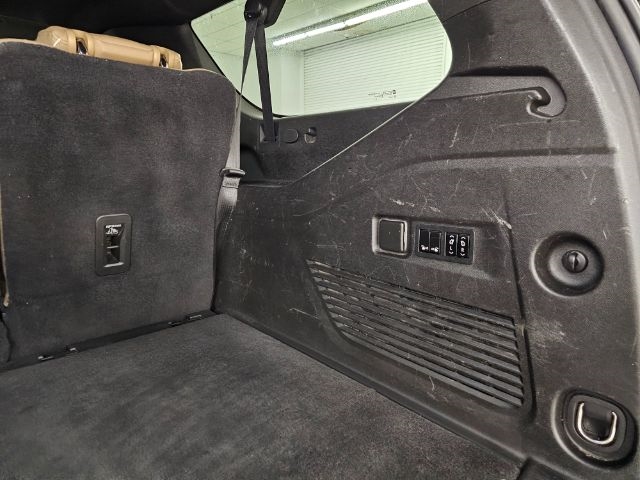 Chevrolet Suburban 4WD 4dr Premier 2021