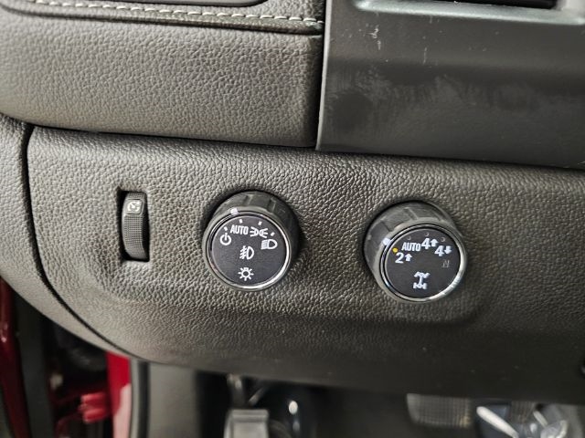 GMC Canyon 4WD Ext Cab 128" SLE 2020