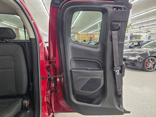 GMC Canyon 4WD Ext Cab 128" SLE 2020